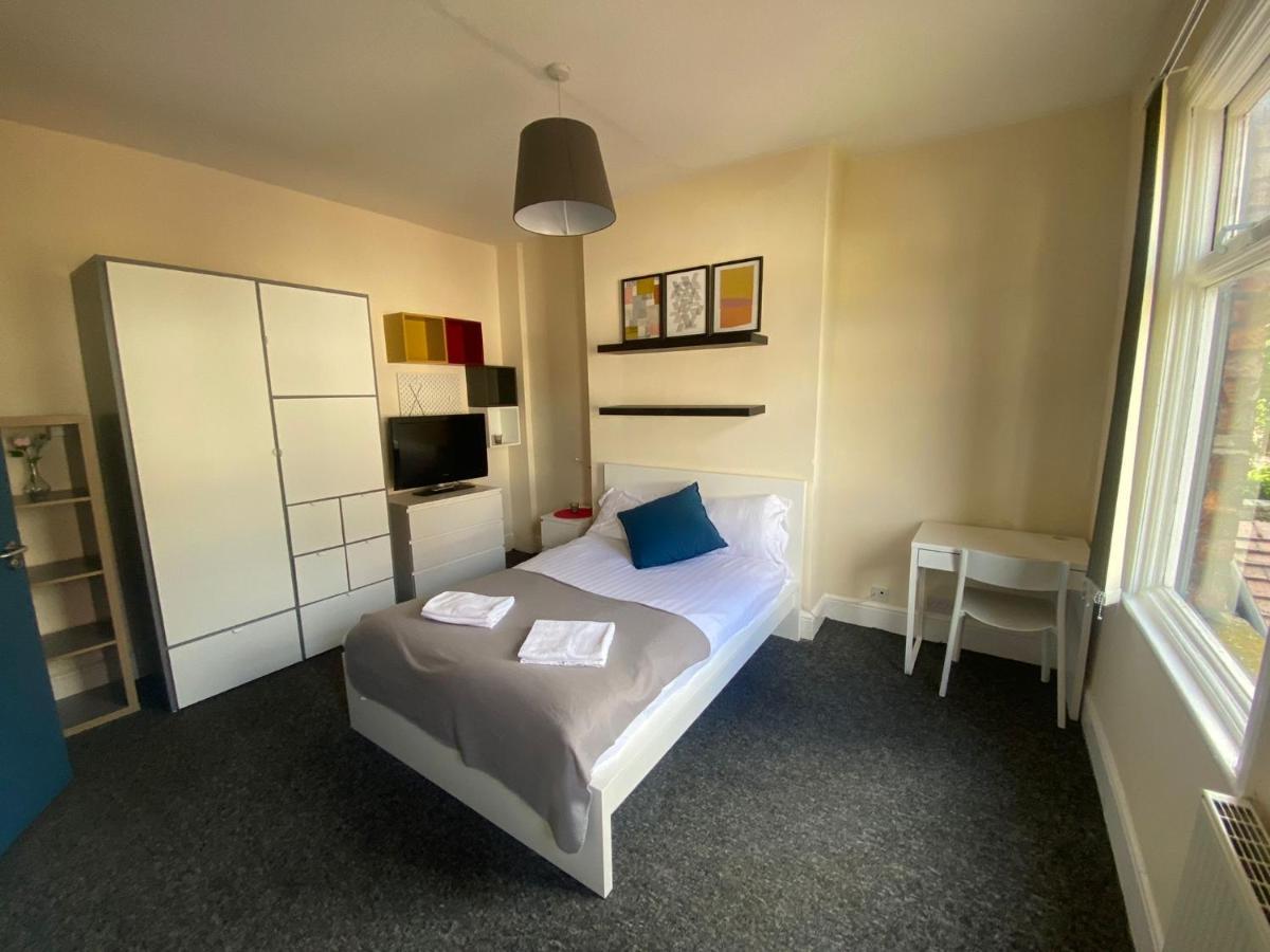 Abbeyfield Guesthouse Ливърпул Екстериор снимка